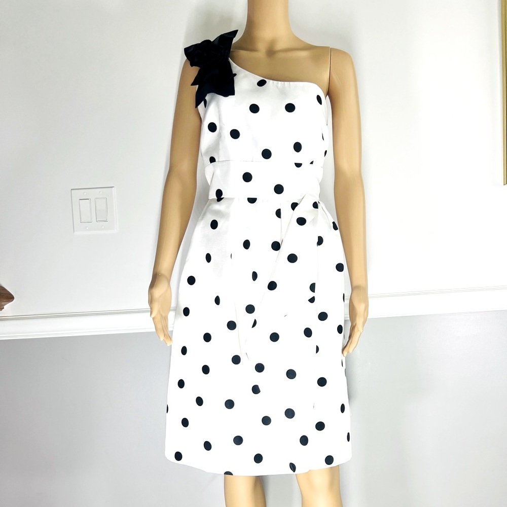 One Sleeve Dress in White with Black Polka Dots/Size Tahari Sz 14 Large